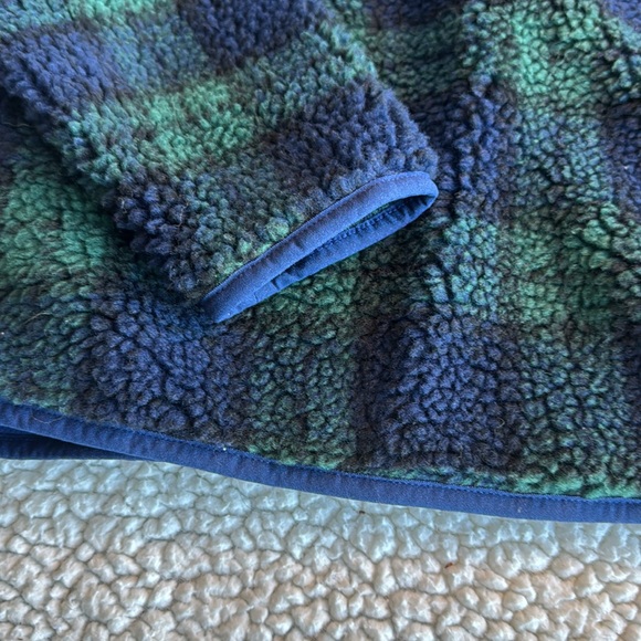 Vineyard Vines  tartan plaid, half zip,  fleece pullover . Great condition Small - Picture 5 of 6